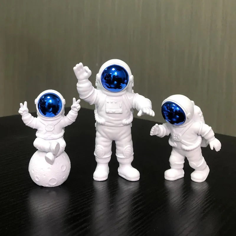 "Resin Astronaut Decoration: Nordic Style Desktop Decor"